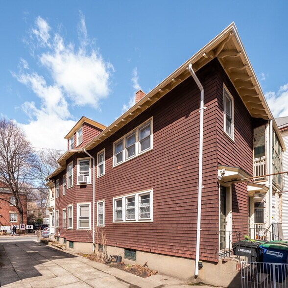 Building Photo - 55 Central St