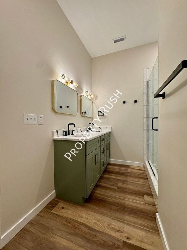 Building Photo - 1865 Zeta Way