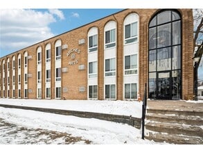 Building Photo - 2525 3rd Ave S