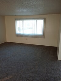 Building Photo - 703 N Tweedt St