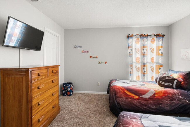 Building Photo - 346 Riggs Cir