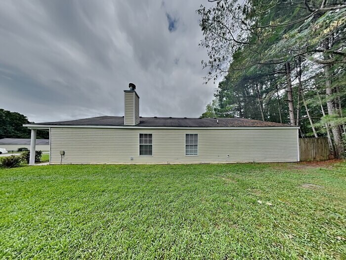 Building Photo - 5216 Alexander St