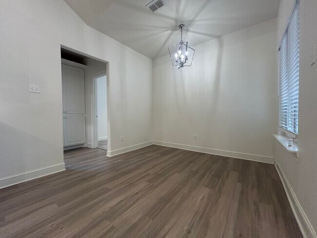 Building Photo - 3708 144th St