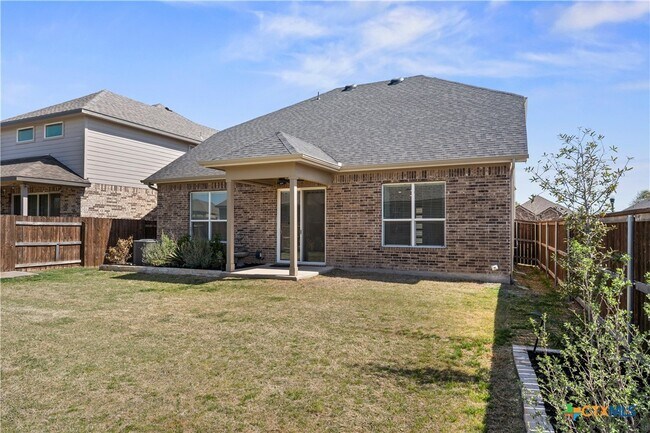 Building Photo - 328 Peace Pipe Way
