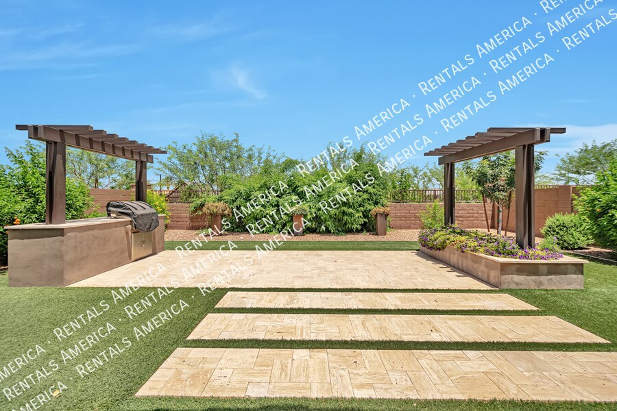 Building Photo - 22770 E Rosa Rd