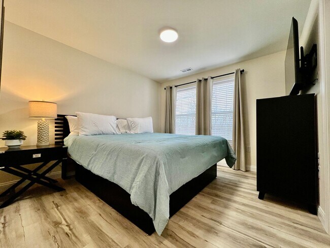 Building Photo - Beautiful NEW Ranch Home with a large deck & games