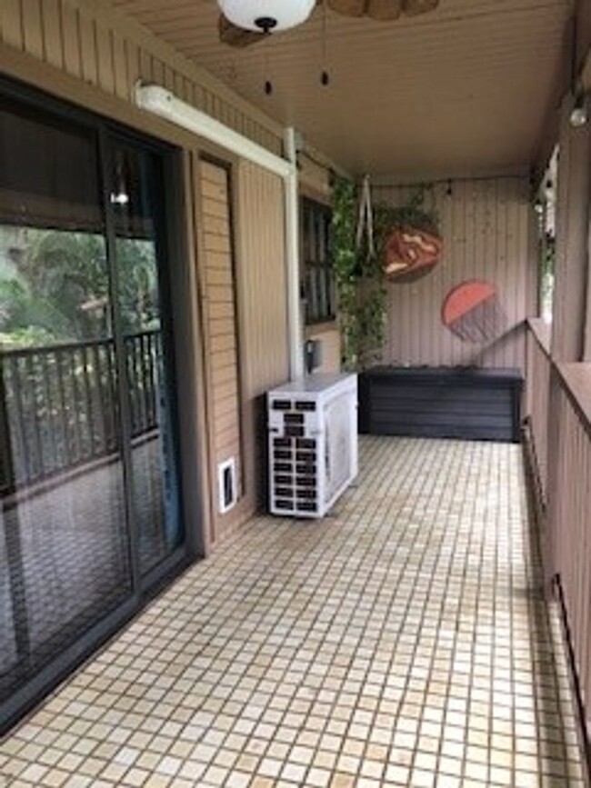 Building Photo - Kihei Cove 2 bedroom 2 bath with Pool acro...