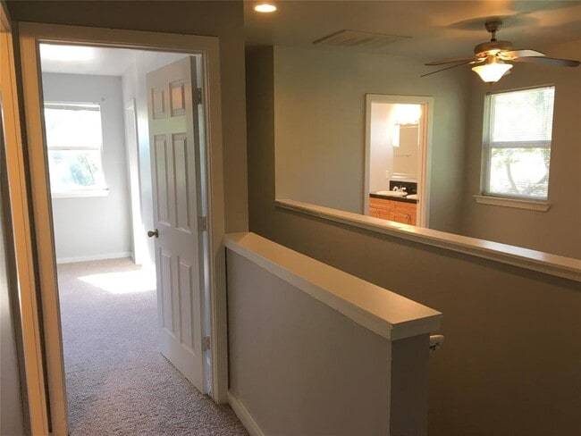 Building Photo - 4802 Clarkson Ave