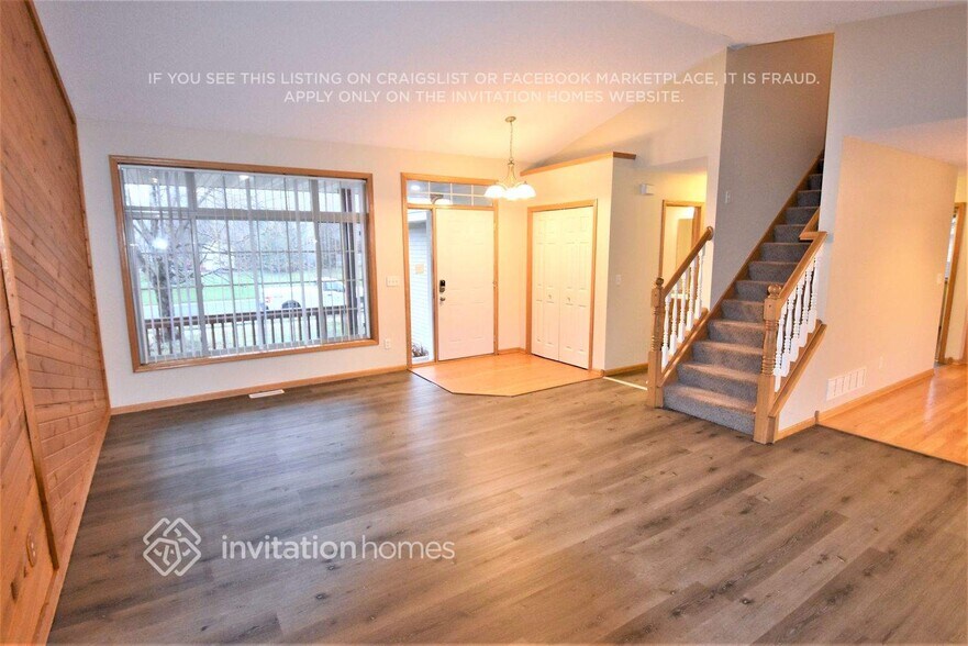 Building Photo - 10235 Kali Ave NE