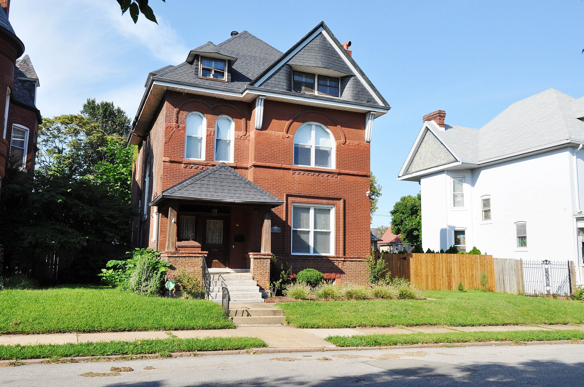 Building Photo - 3103 Shenandoah Ave
