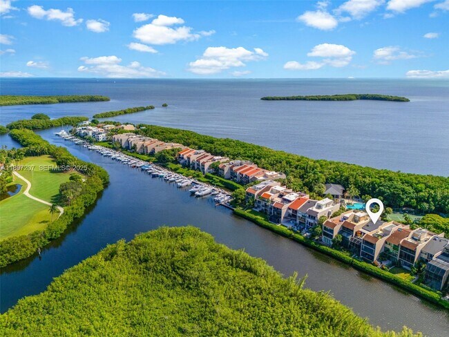 Building Photo - 6124 Paradise Point Dr