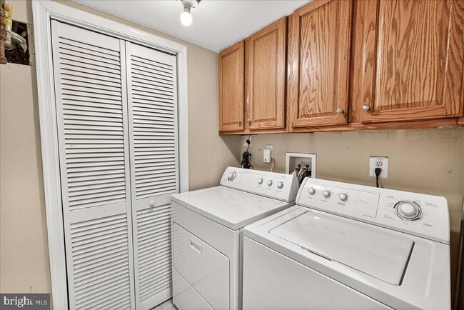 Building Photo - 10229 Rutland Round Rd