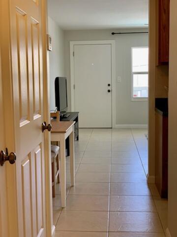 Building Photo - 3915 S Flagler Dr
