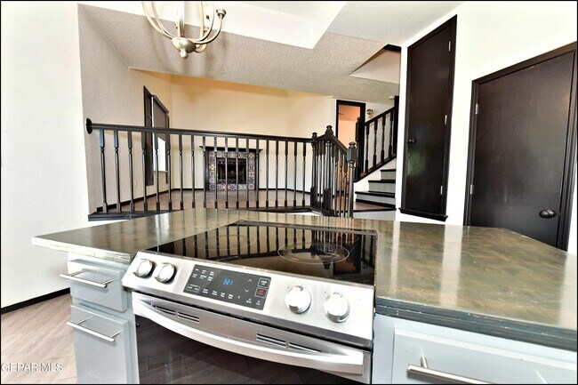 Building Photo - 7249 Imperial Ridge Dr