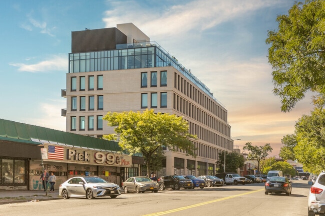 Building Photo - The Rowan Astoria