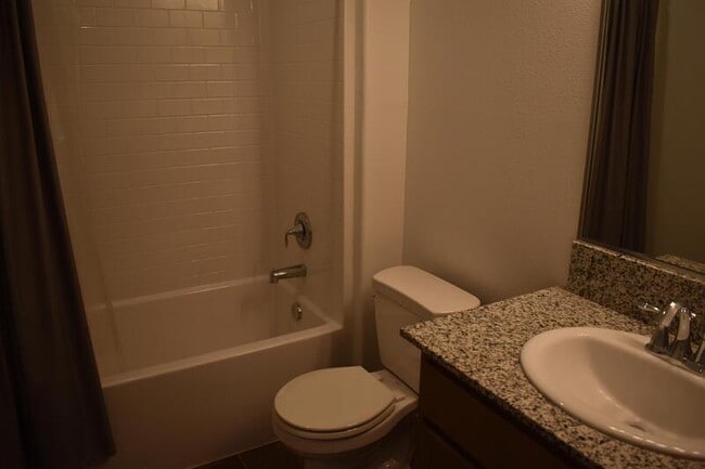 Building Photo - 31 Medieval St