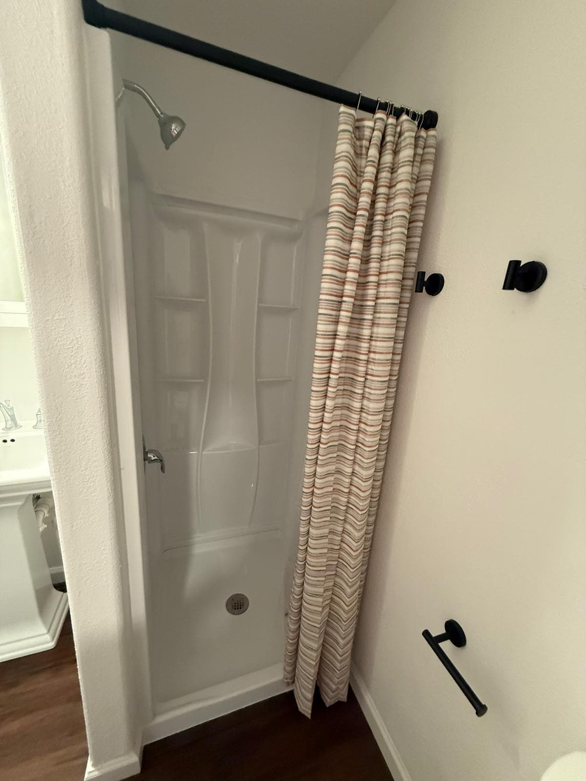 Brand new shower, toliet and pedestal sink - 1249 Button Rock Dr
