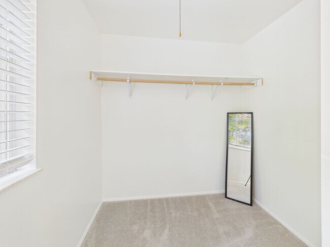 Building Photo - 13102 Morning Hill Ln