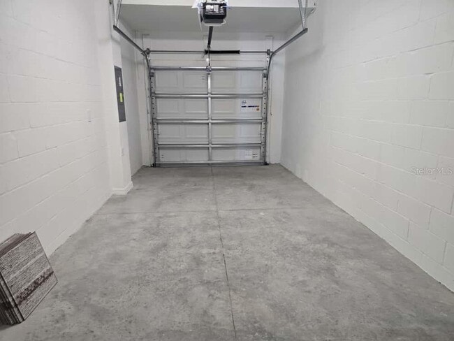 Building Photo - 10135 Trumpet Honeysuckle Wy