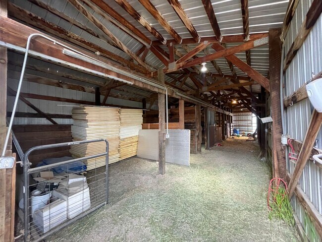 Building Photo - Flintwood- JK