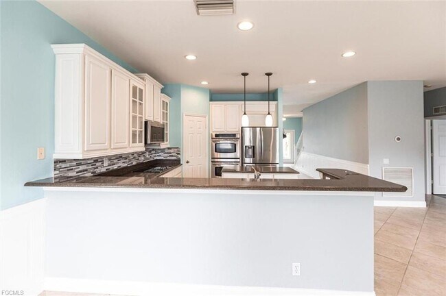 Building Photo - 2201 Cape Heather Cir