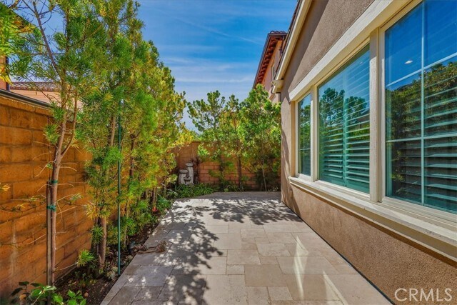 Building Photo - 54 Stetson