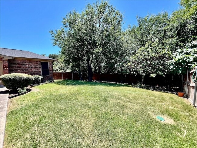 Building Photo - 3900 Chimney Rock Dr