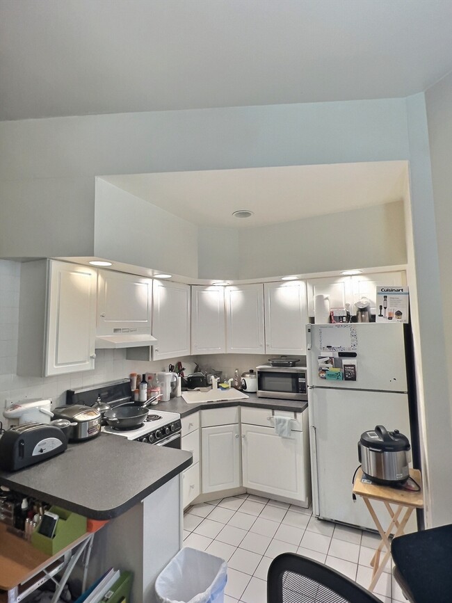 Building Photo - 22 Garrison Rd