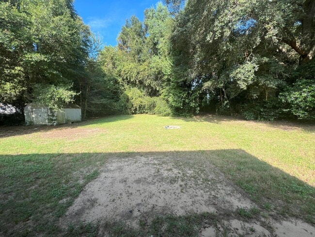 Building Photo - 1207 Sunshine Dr