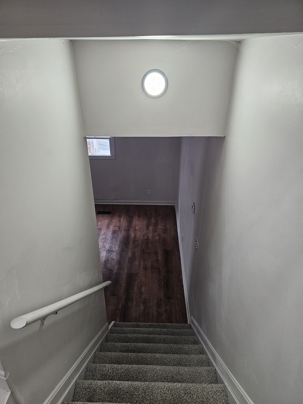 Building Photo - 847 Central Ave