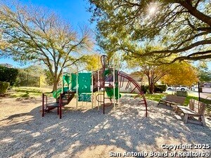 Building Photo - 1326 Delmont Ct