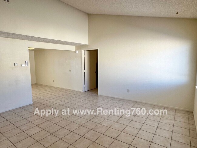 Building Photo - Spacious 2 Bed 1 Bath Home With Indoor Laundry Room