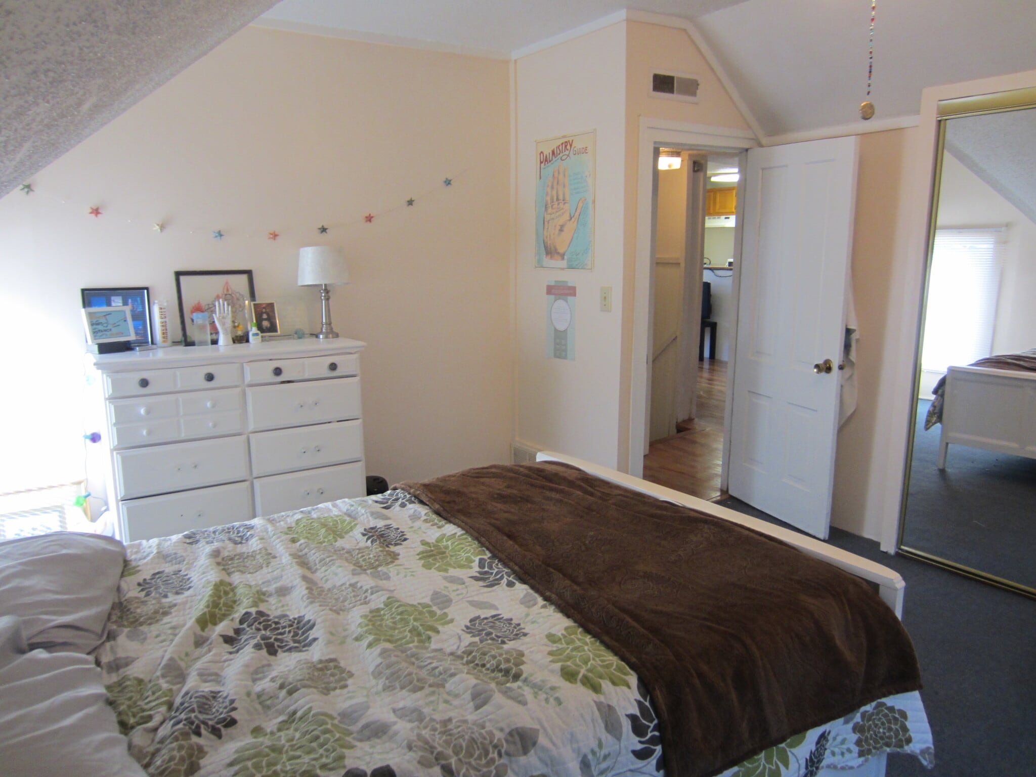 Building Photo - 1324 Vermont St