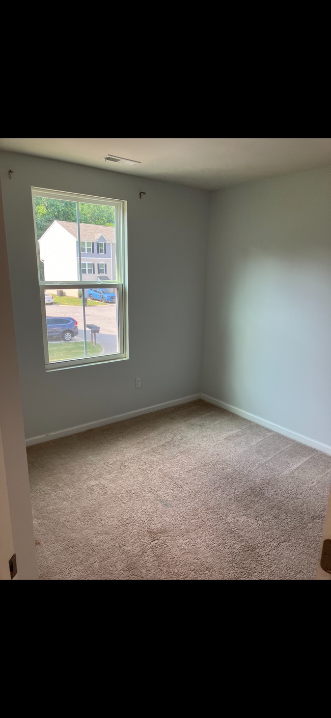 Building Photo - 1203 Lakeview Cove