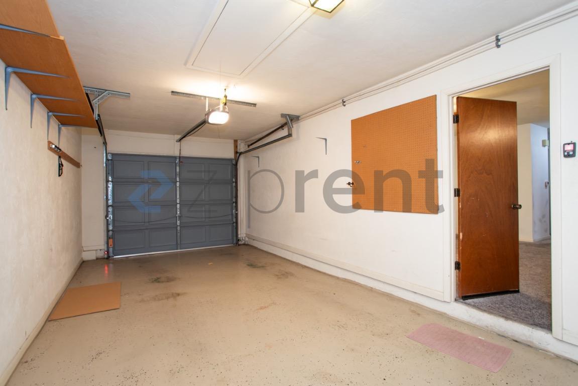 Building Photo - 6722 NW 113th Ln