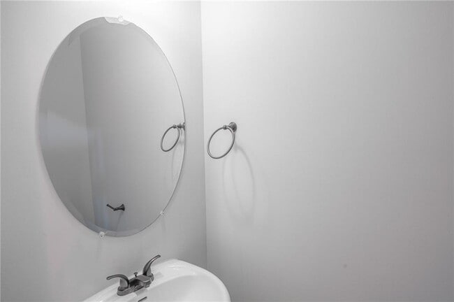 Building Photo - 6106 Oak Bend Ct