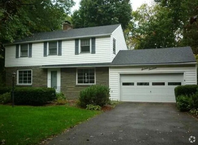 Building Photo - 1614 Stone Rd