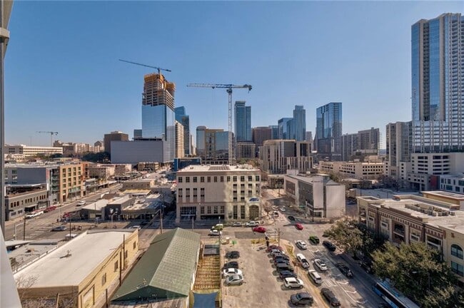 Building Photo - 501 West Ave