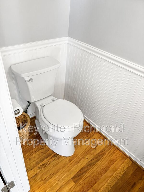 Building Photo - 10292 Wanchese Way