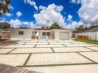 Building Photo - 1200 NW 76th Ave