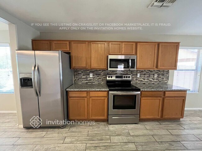 Building Photo - 11310 N 161st Dr