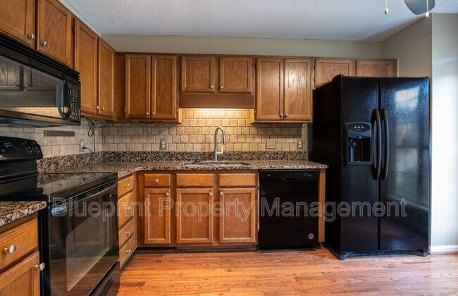 Building Photo - 118 Ridge Park Dr