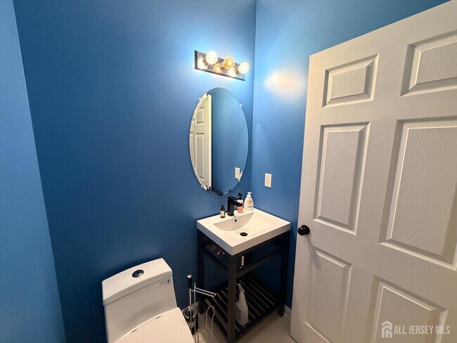 Building Photo - 87 Timberhill Dr