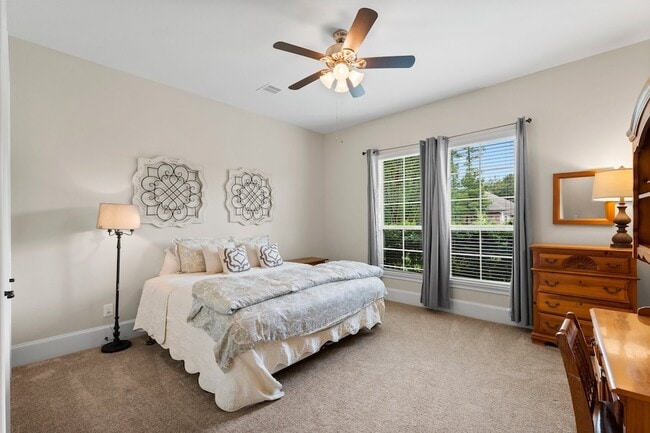 Building Photo - 5006 Newport Ct