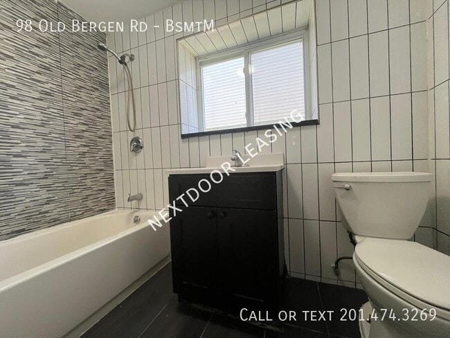 Building Photo - 98 Old Bergen Rd