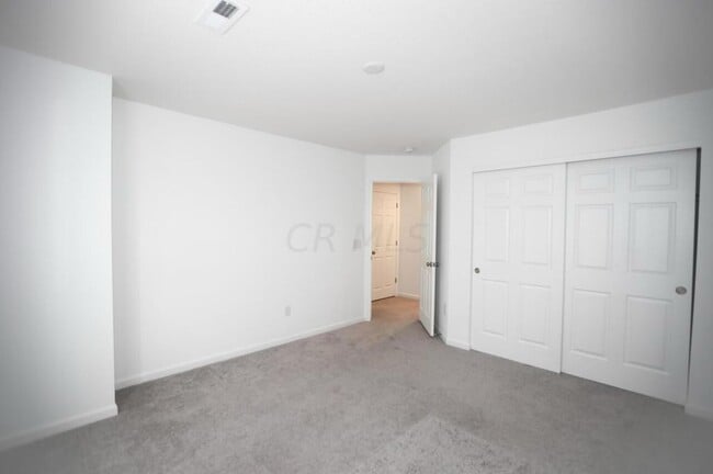 Building Photo - 4978 Crestbrook Dr