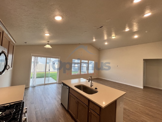 Building Photo - Beautiful 4-Bedroom Home in a Peaceful Nampa Community