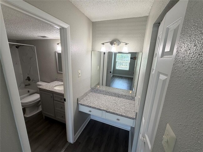 Building Photo - 3716 Idlebrook Cir
