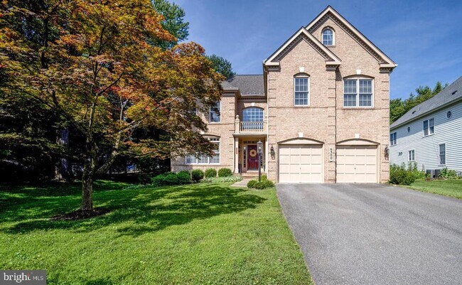 Building Photo - 6300 Berkshire Dr