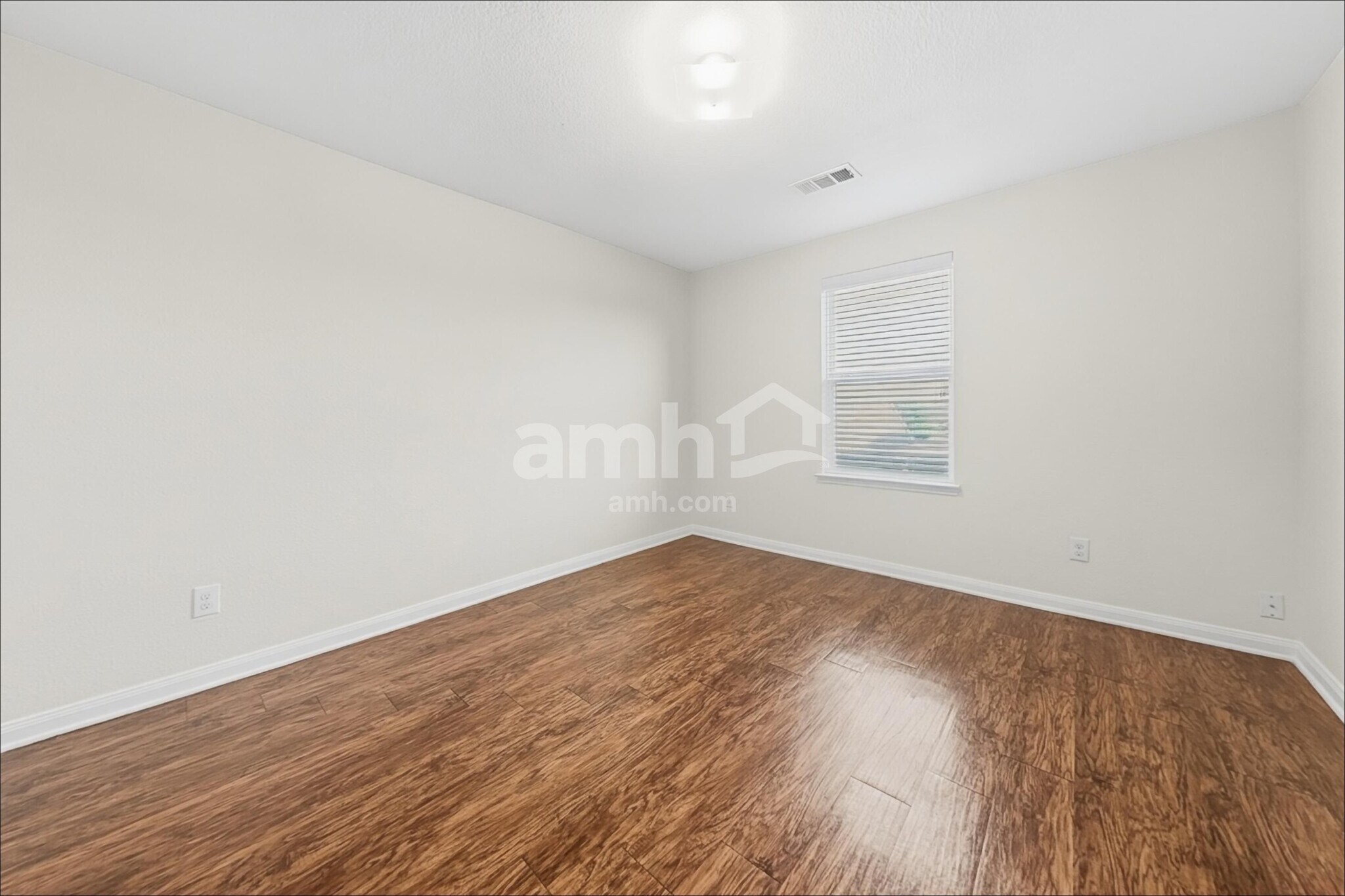 Building Photo - 1211 Arizona Dr